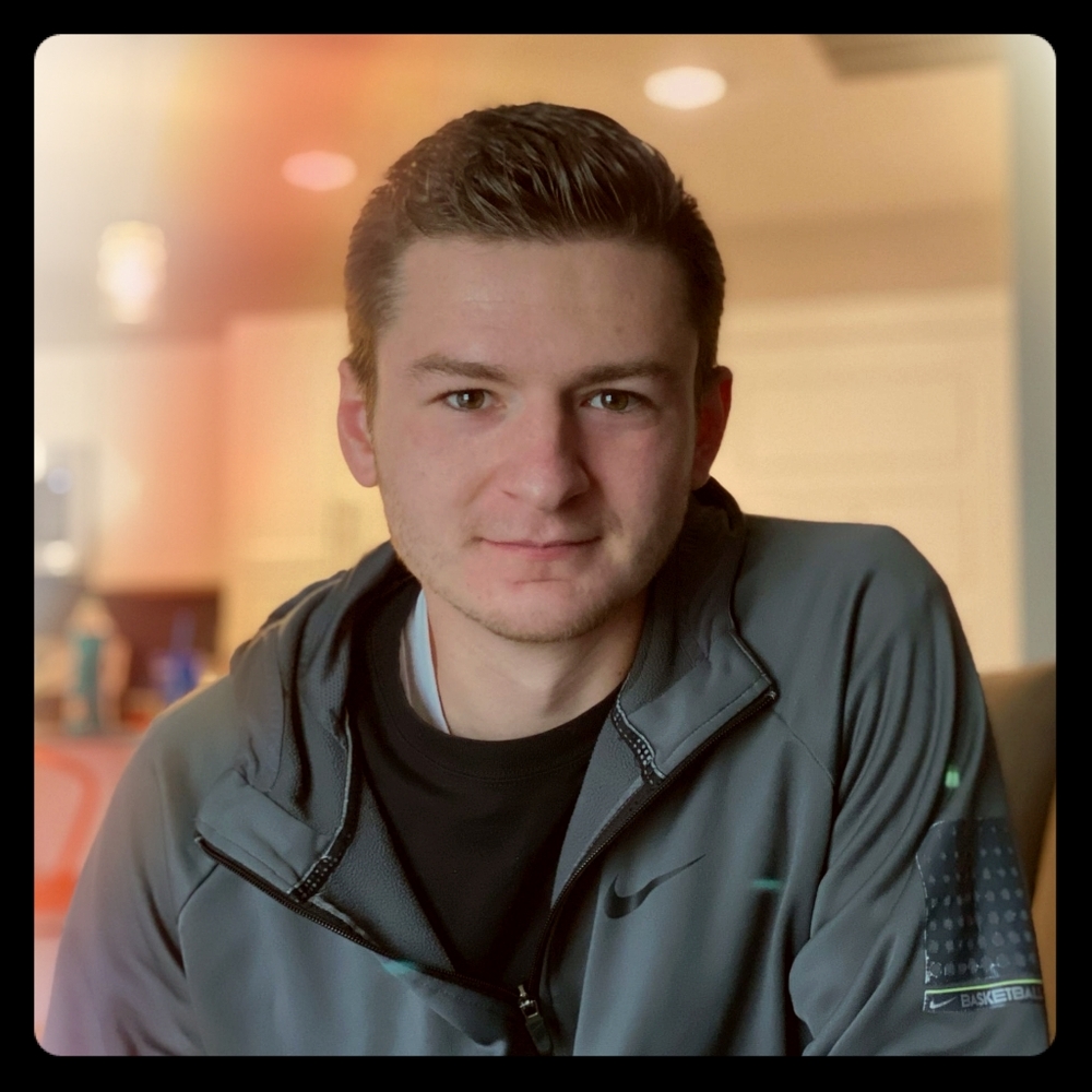 Meet your Posher, Logan